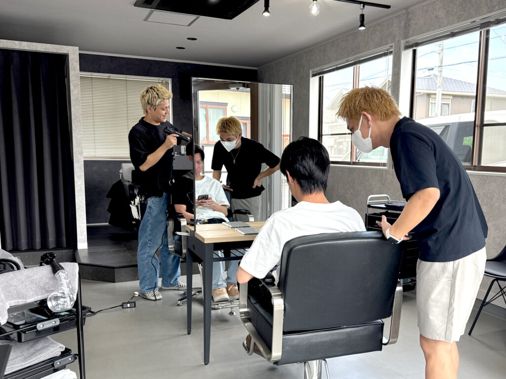 美容師求人情報 - BOOST men's hair salon 浜松市に本格派メンズヘアサロン誕生